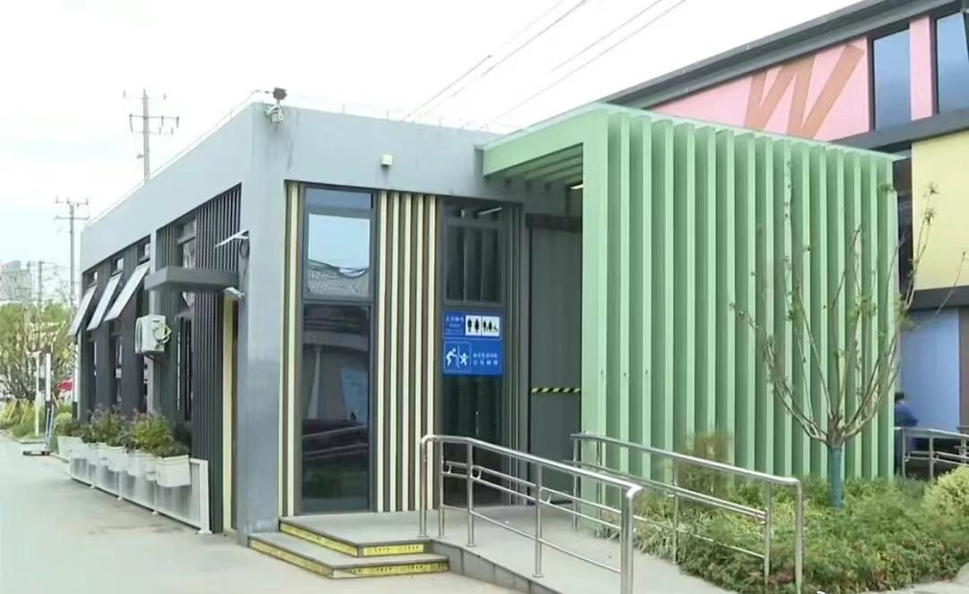 嘉定城事【嘉定又添最美厕所】厕所是城市文明的窗口，也是衡量城市治理水平的重要标尺