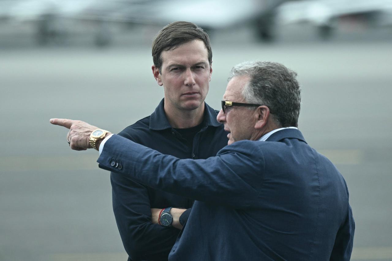 加沙冲突两周年之际，特朗普正在施压以哈双方尽快在未来几天达成协议，特朗普在7日派