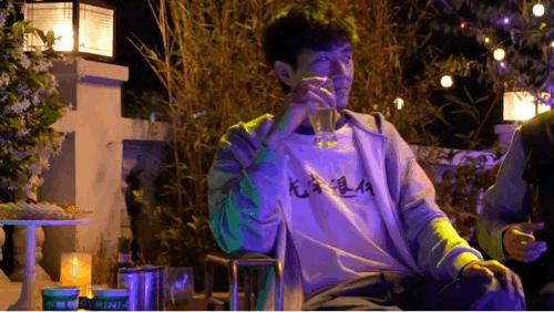 林更新李幼斌怪不得你俩能玩在一起救命！戏里是离异穷鬼和退休老头的双向救赎，戏外是