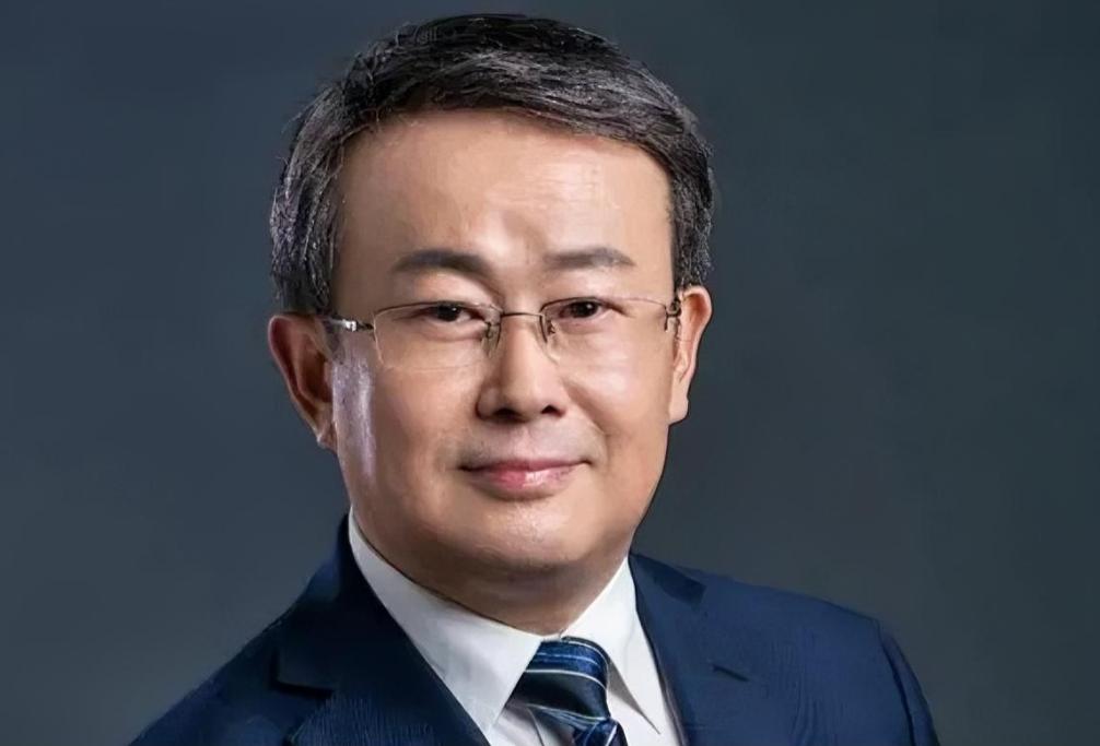 项立刚6月1日抛出一问：为什么华为每一次成功都会招来学术界某些人的反对？
 
麻