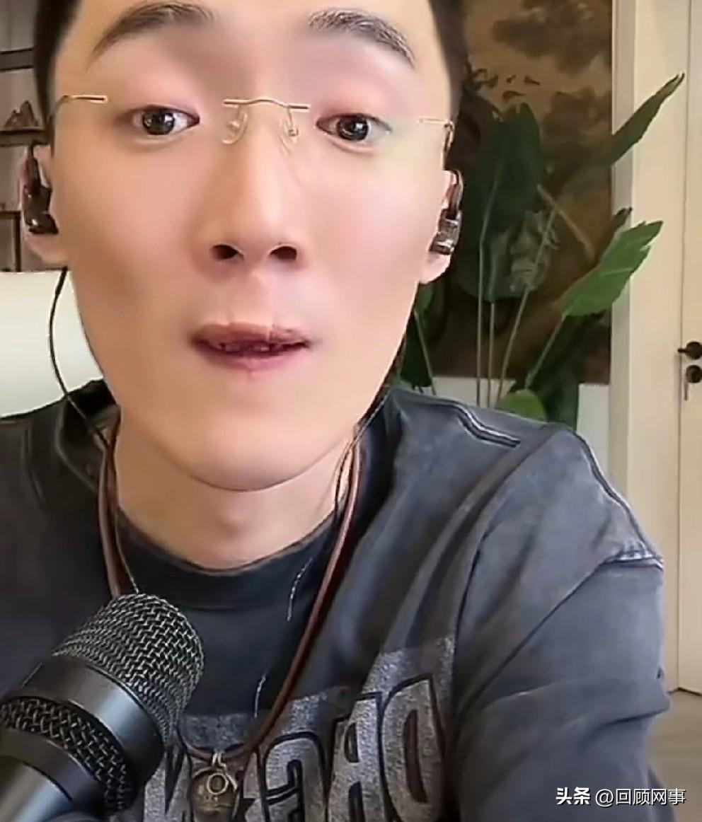 舒克想回丈门发信息方丈没回，寂寞建议舒克：为了生活把姿态放低一点，跟恩师好好面谈