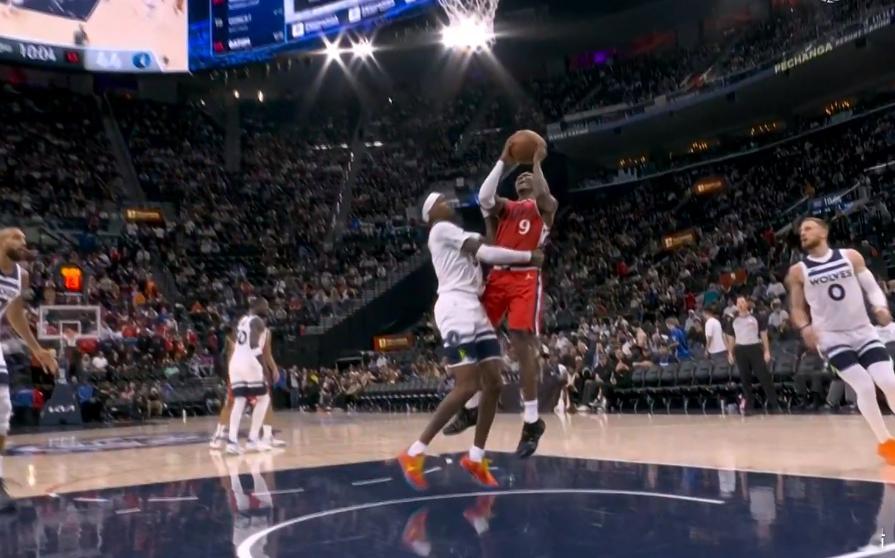 这动作，按别的队对快船，必须的给一个恶意！ 