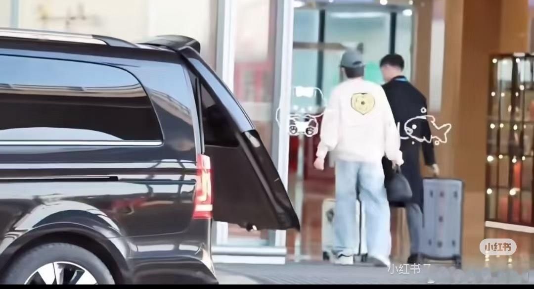 莎莎大头出发新加坡啦 