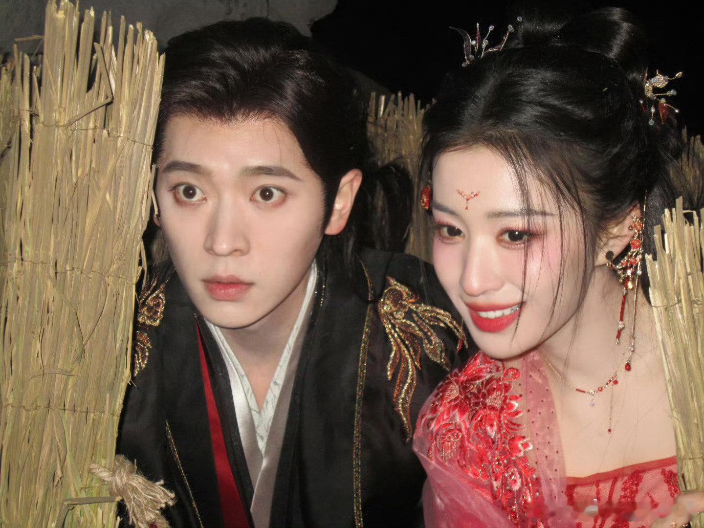 成何体统第7集14分36秒 破防了！夏侯澹在深渊里硬撑，直到庾晚音带着一句“Ho