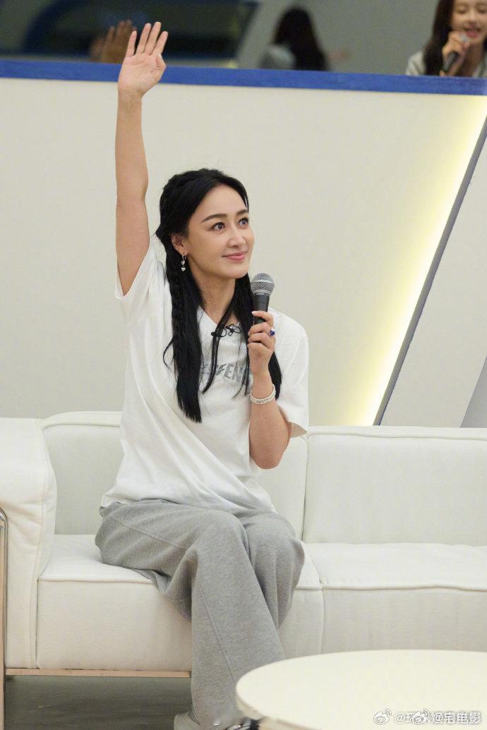 赵子琪回应被指茶言茶语不明白为什么要随便给人扣茶言茶语的帽子，人家只是表达真实想