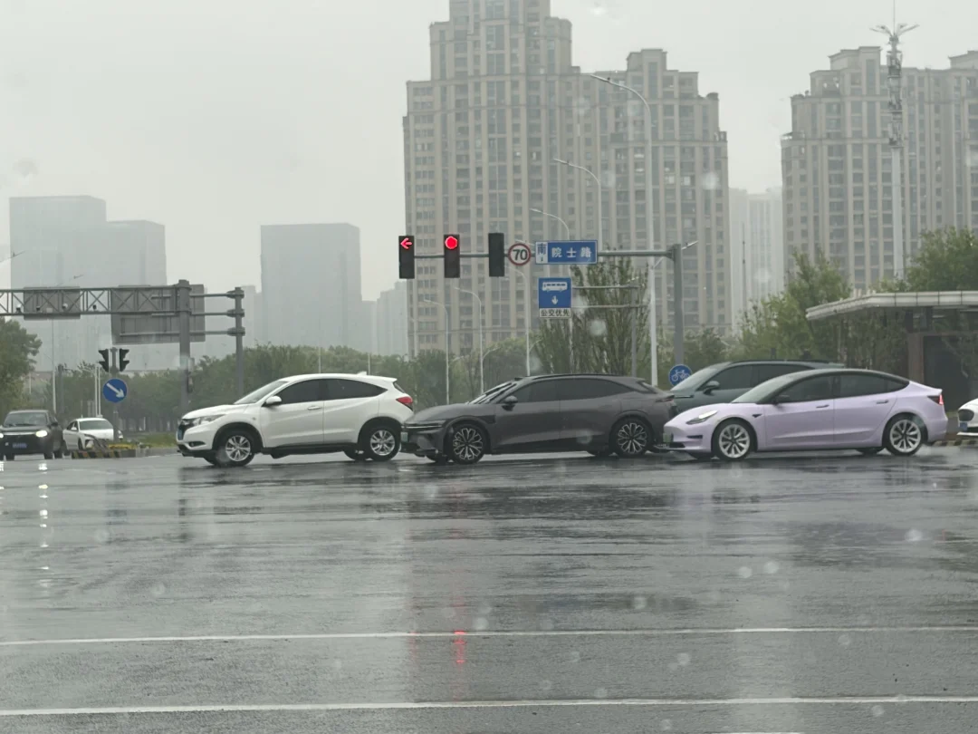 三渐变色
