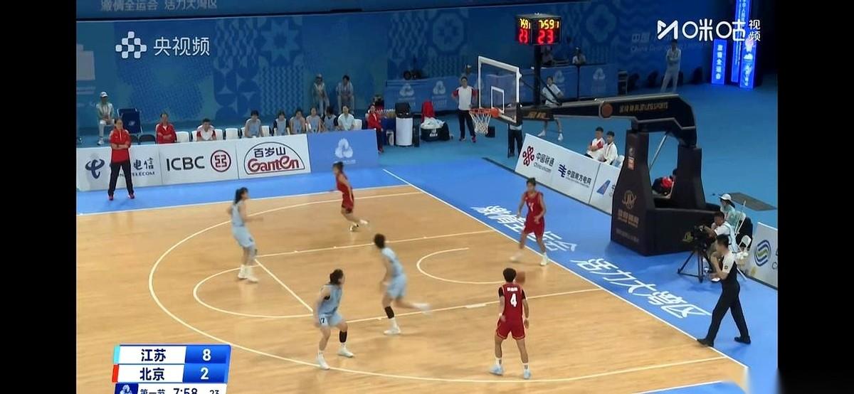 我跟你说，看这场球，心脏真的要分分钟跳出来。
上半场结束前8秒，我们还领先呢，结