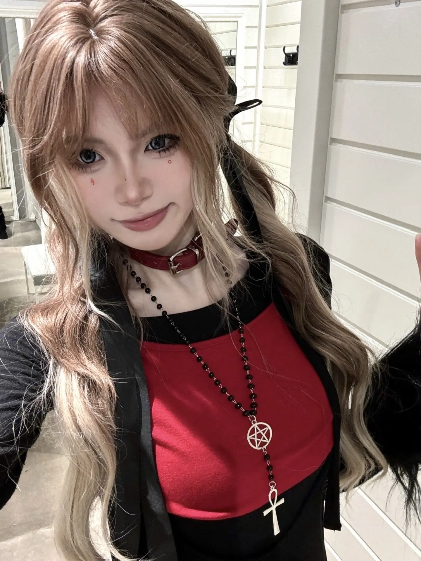 悲伤不会说话 眼泪蒸发 那又何妨。