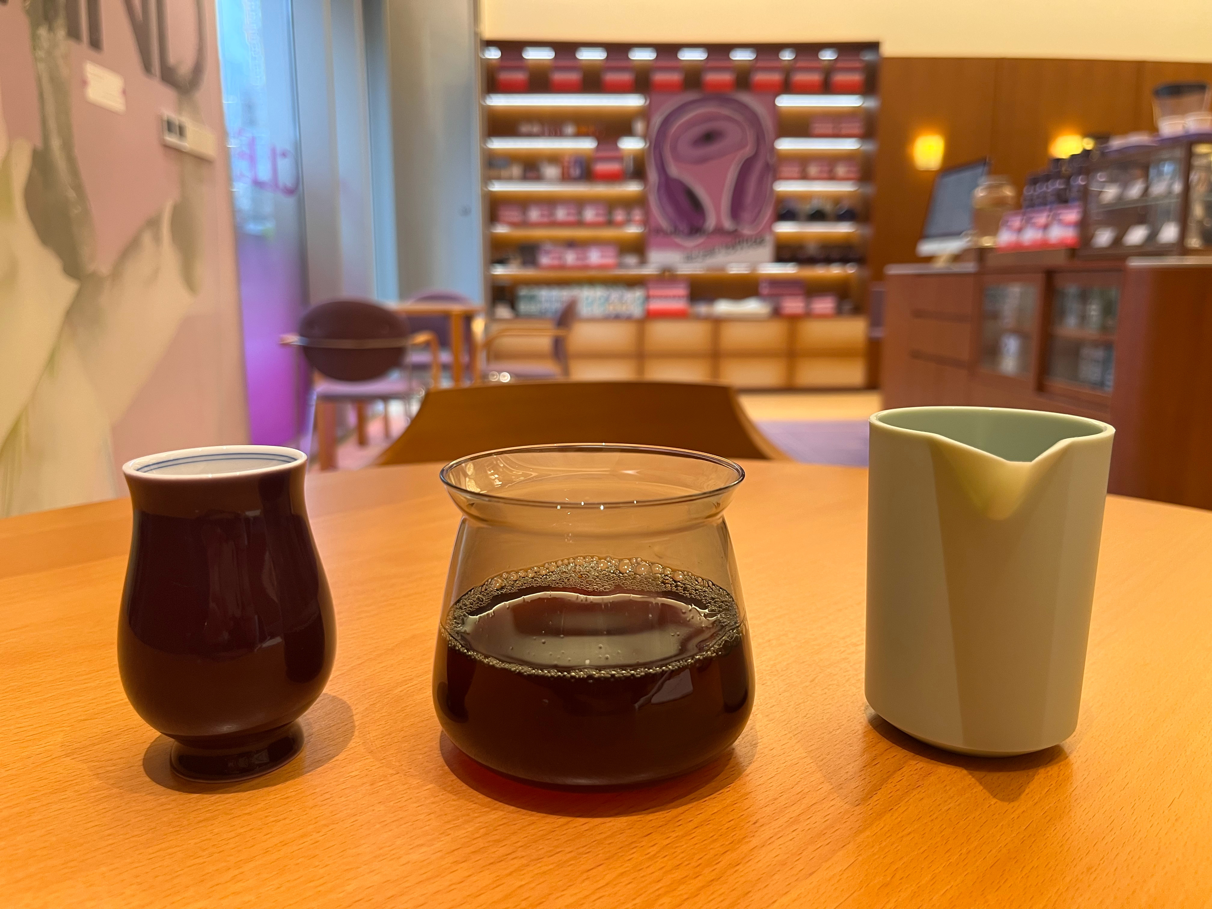 湖北湖南的年味是什么味偶遇换地新开的Uncle G咖啡馆，进门遇到即将出门的主理