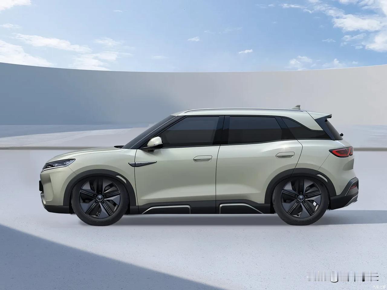 比亚迪元UP低趴版和加长版比亚迪元up