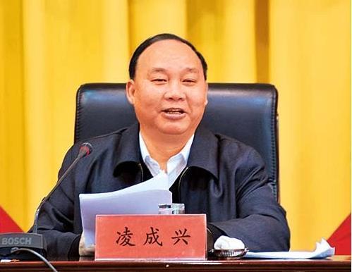 国家烟草局一原副局长被判15年 国家烟草专卖局原党组成员、副局长徐㼆受贿6533