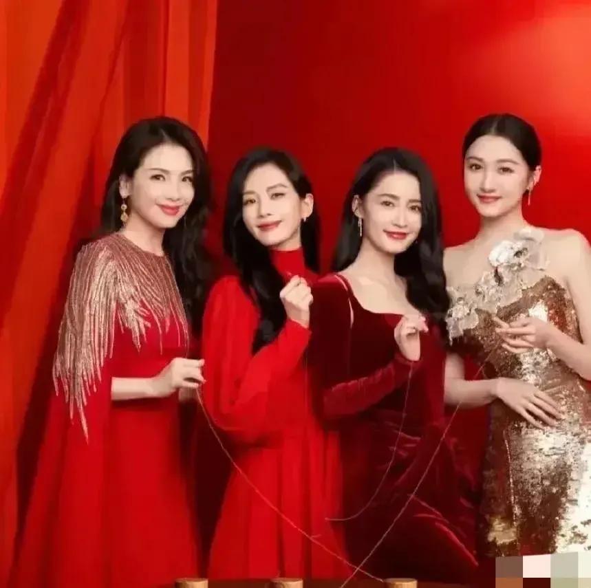才发现……
美貌是比出来的，
身材是比出来的，
气质是比出来的，
身高是比出来的