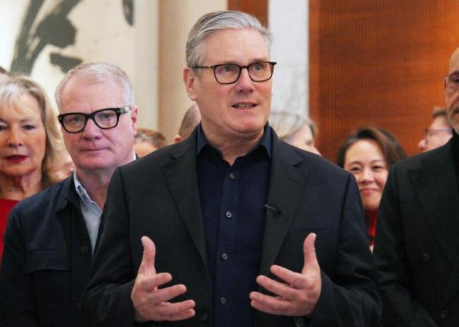 中国和英国谈妥了！
 
1月29日，人民大会堂，中英双方正式开展会谈，中方通告英