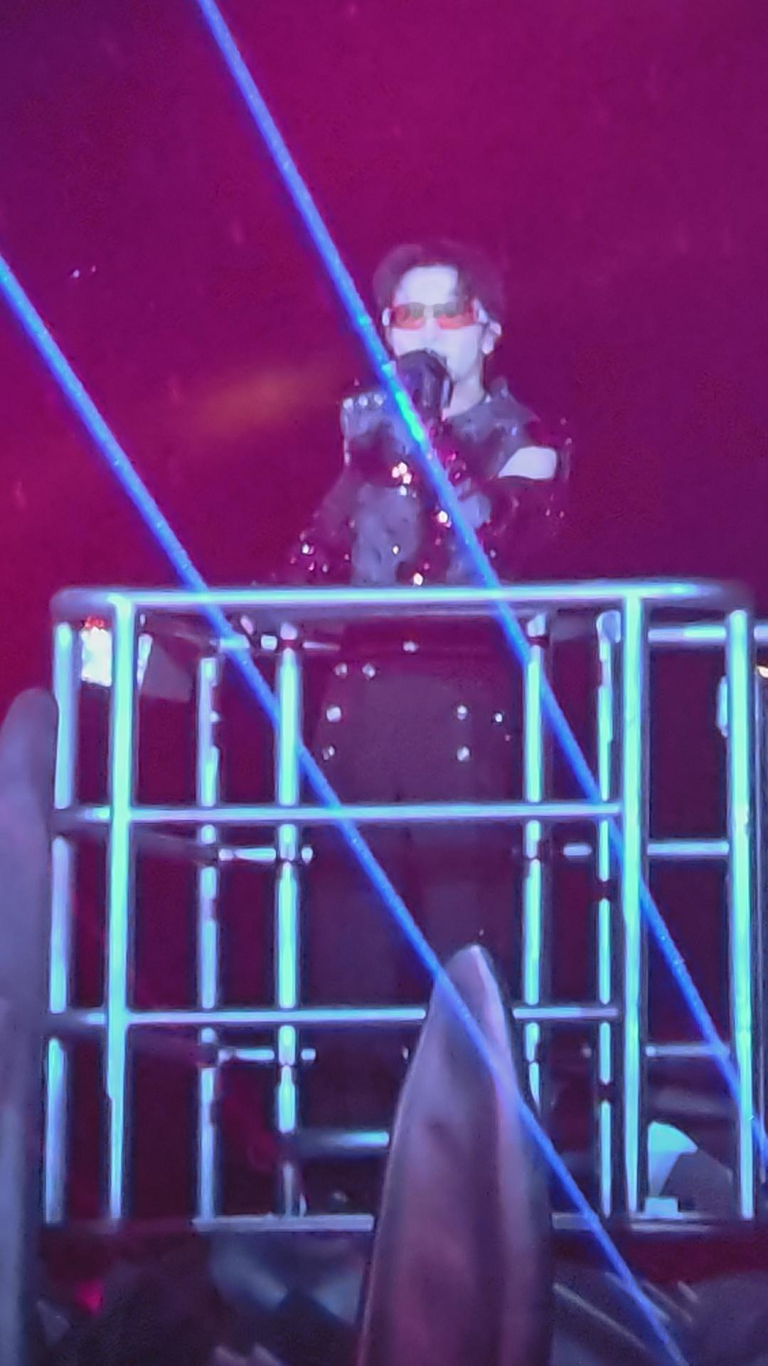 周深周深济南站DAY1 领导的大奔儿了头 