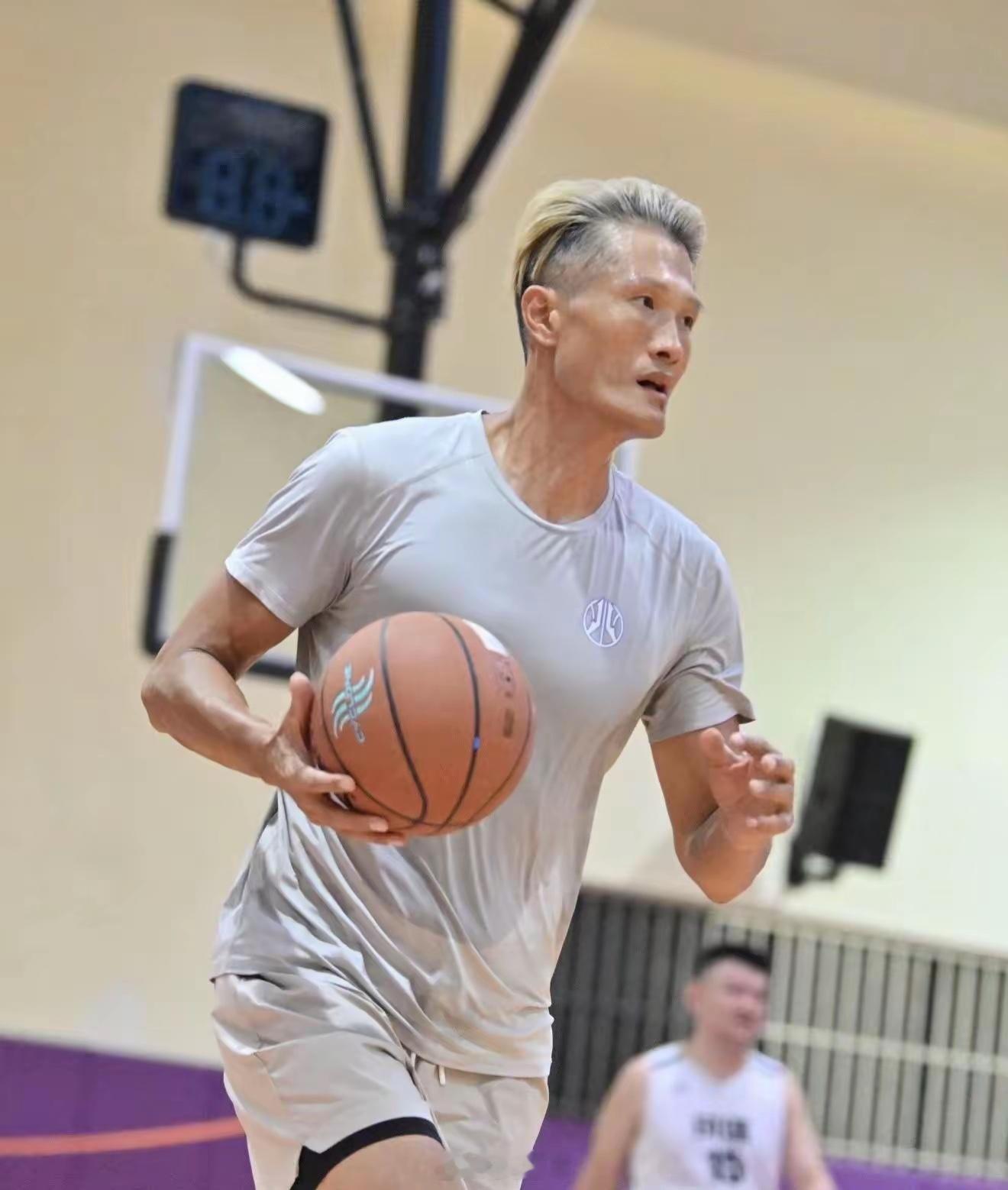 都是美好的回忆。Let's go Tigers！广东宏远