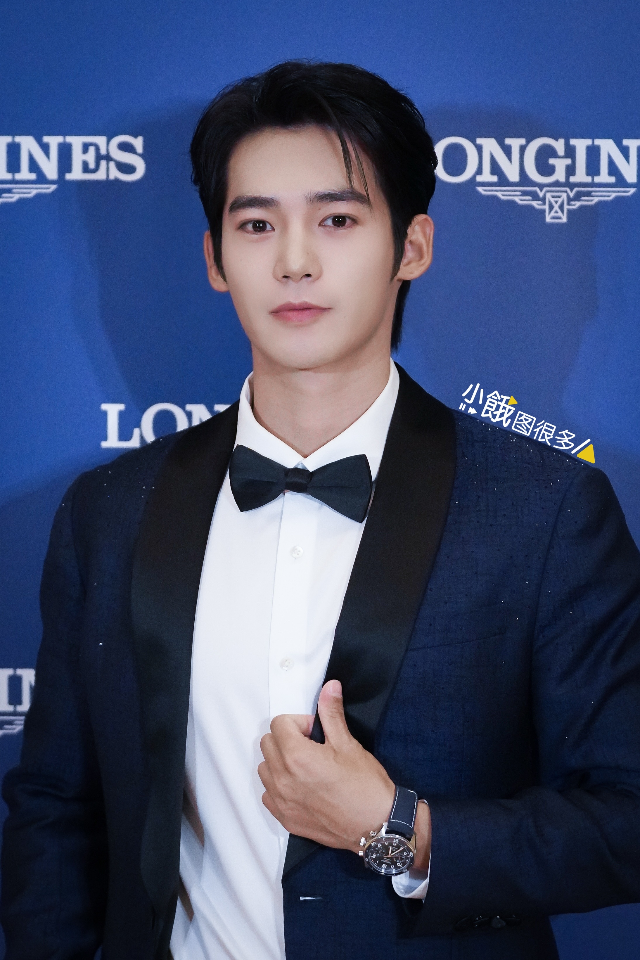 刚留学回国的少爷VS经历继承人战争的新任掌门人 