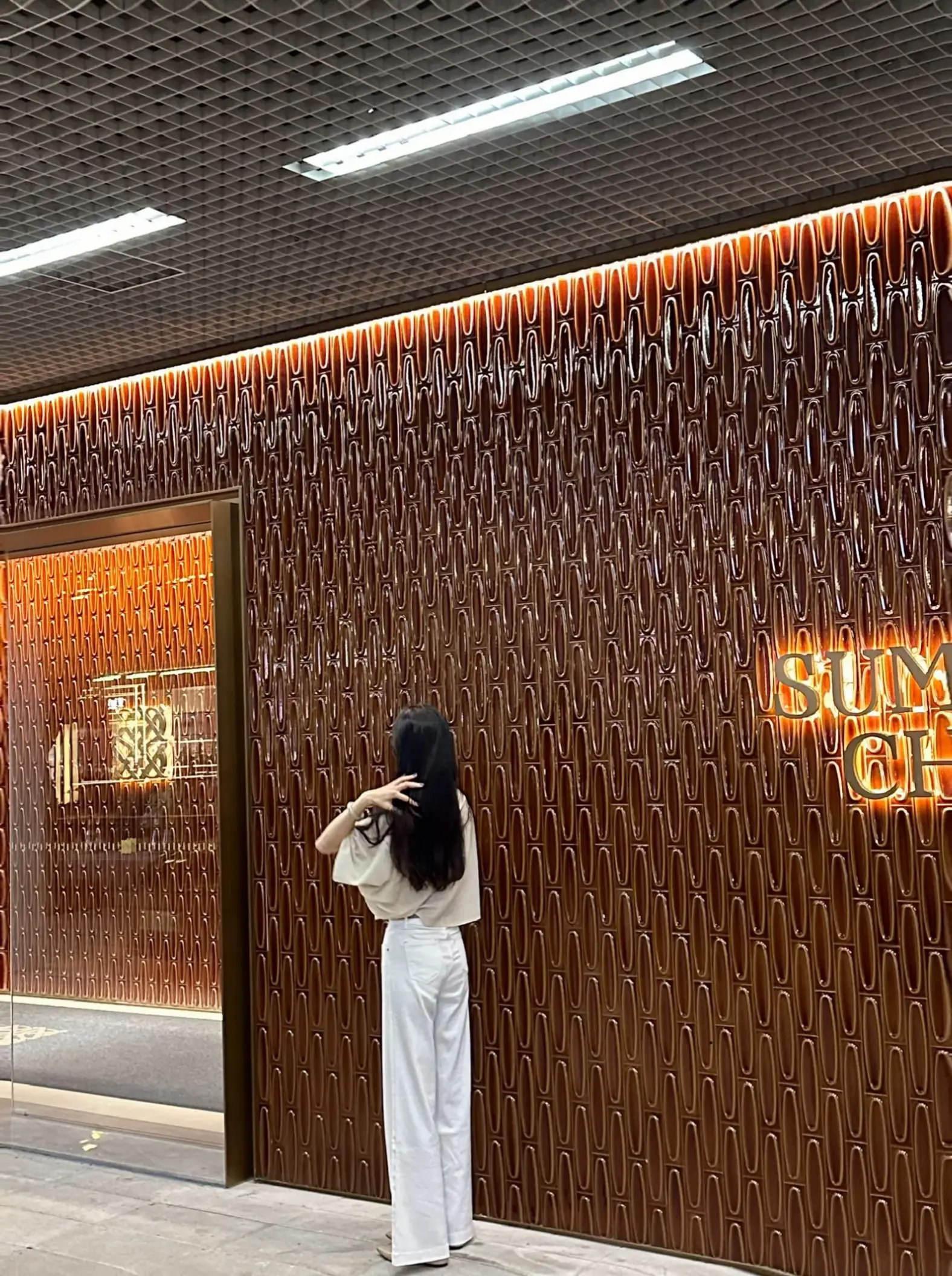 准备跳楼 结果跳转到了淘宝 买了两件预售半年的衣服这下日子又有盼头了