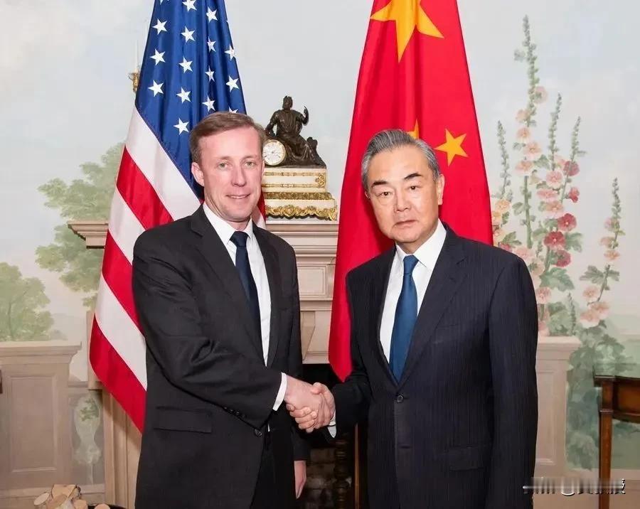 8月27日下午，白宫国家安全事务助理沙利文抵达北京，开始为期3天的访问。这是王毅