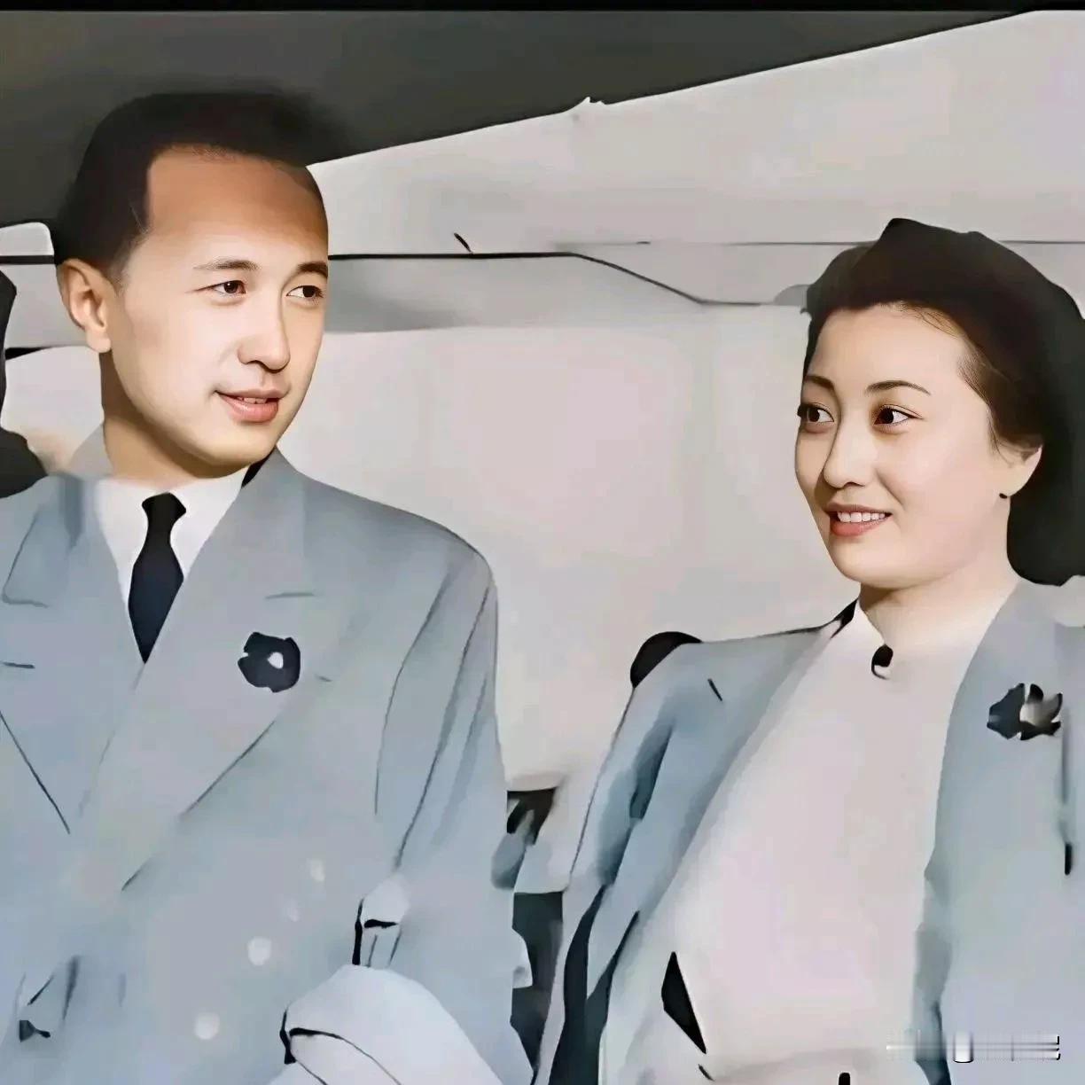 钱老年轻时，
真是个靓仔！

幸亏，在美国人眼里钱老只值5个师，要是早知钱老后半