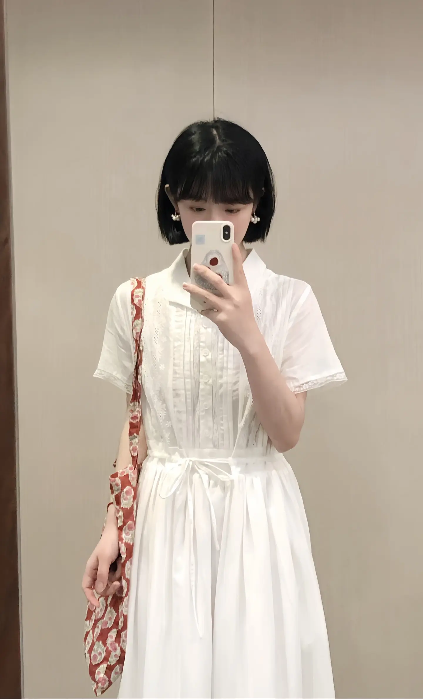 不敢想象夏天穿小白裙有多好看！！