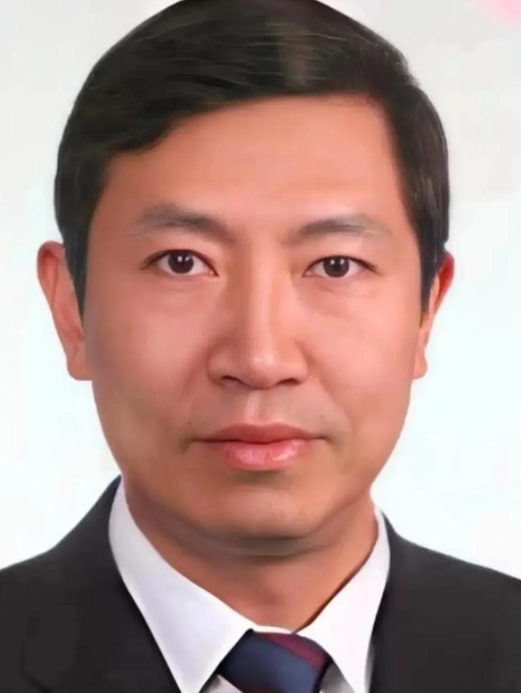 这消息看得人后背发凉！本以为刘卫东案已是反腐重拳之下的惊天大雷，没想到核工业集团