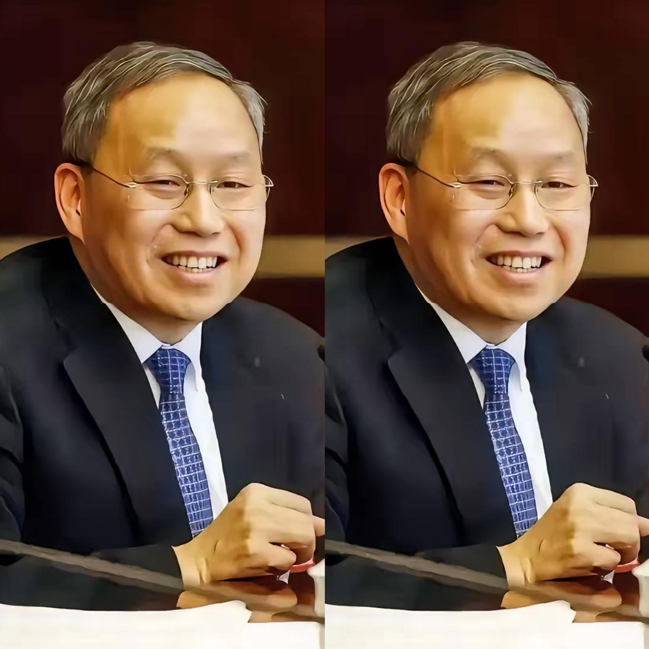 我敢打包票，这次赛力斯和华为重新签五年合作，就算给张总十个亿，他也绝不可能甘心回
