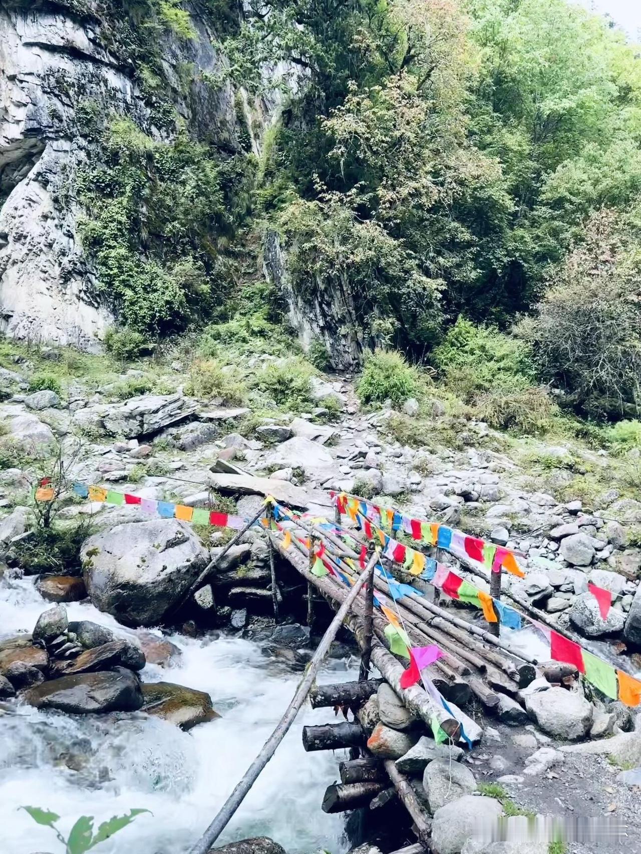 孟屯河谷3天2晚低海拔治愈（攻略版）

✨先科普：孟屯河谷不是单一景点，而是由上