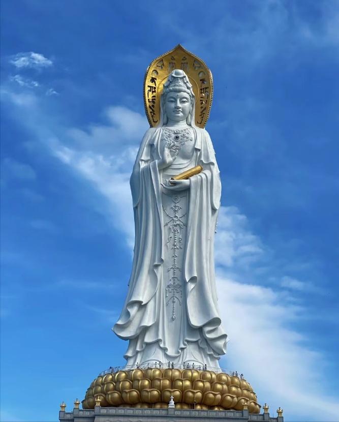 今天是公元2024年11月3日，农历十月初三，星期日
幸福的生活就是平平安安地享