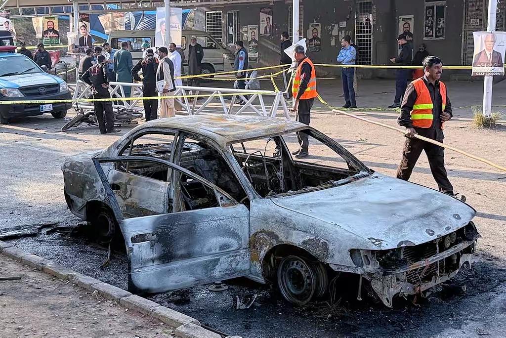 巴基斯坦终于忍无可忍，凌晨对邻国发起空袭，第一波打出胜利战果
关于您提到的“巴基