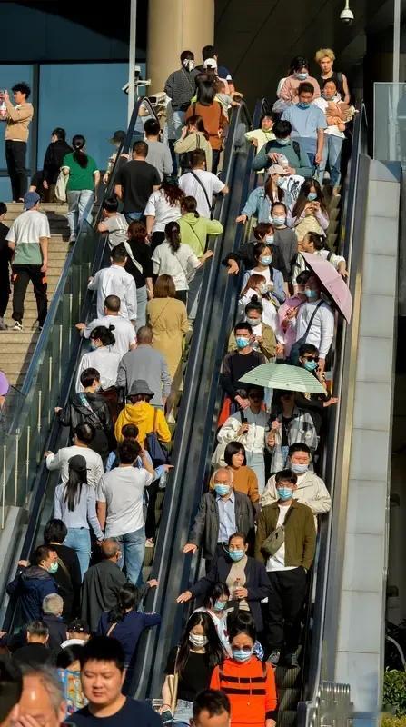退休年龄延至73岁？德国养老金危机给我们的警示，德国专家提议将退休年龄延至73岁