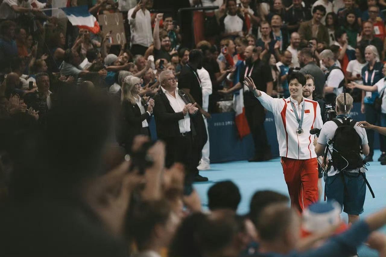 18.0           『10000』第一万次注视，当世界将我们簇拥。 