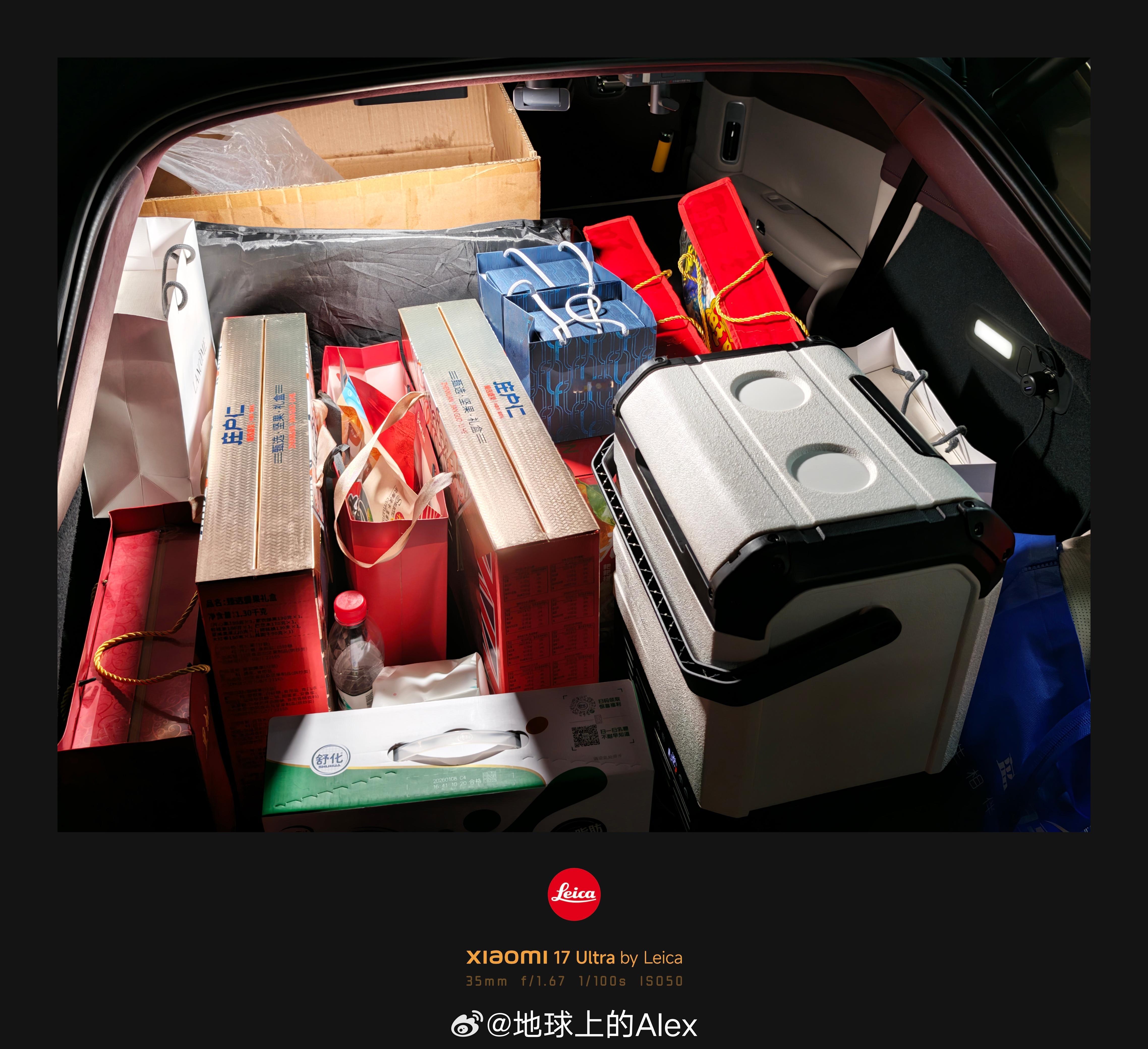 装满后备箱，回家过年小米YU7是真能装啊