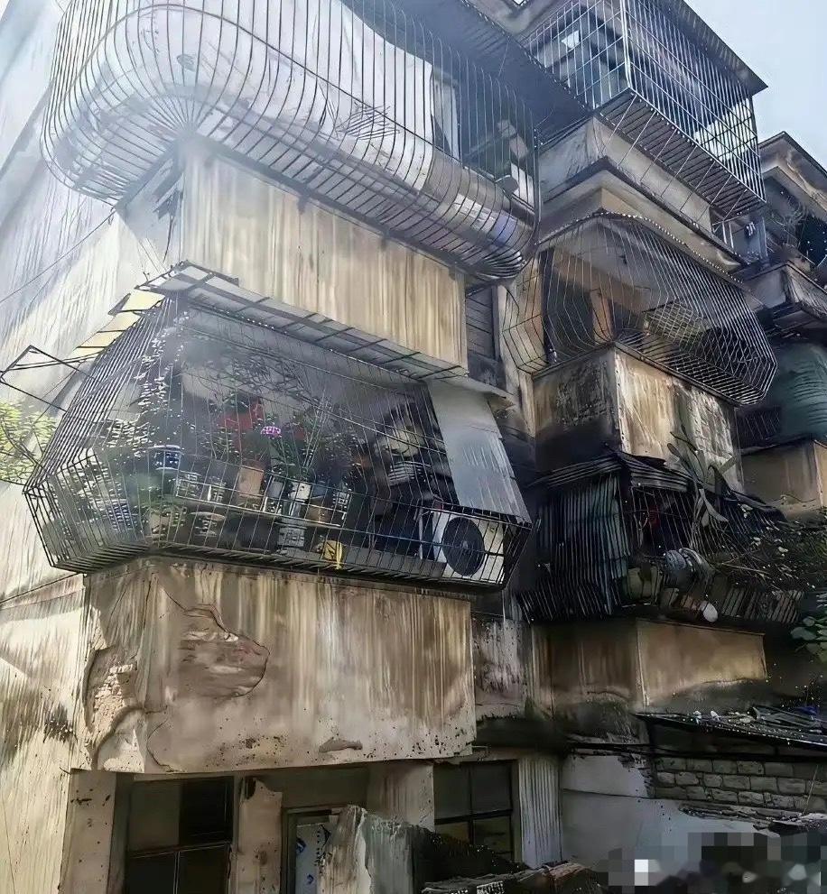 竟然还有这种房子，这真的不是问危房吗？ 