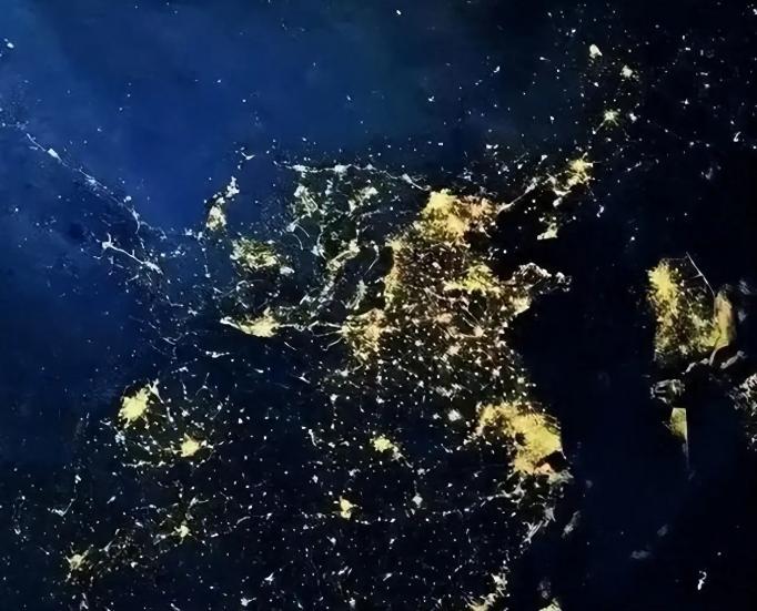 明明朝鲜比越南更缺电，为何中国不向朝鲜出口呢？说白了，中国一旦给朝鲜送电，就会惹