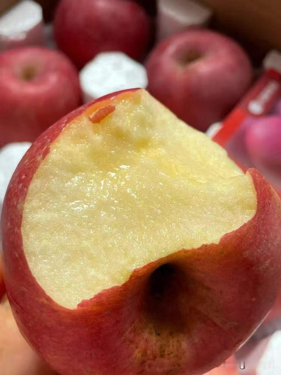 分享我这周有趣的事：这周过得平平淡淡，却也遇到一件特别暖心又有趣的小事。
 
早
