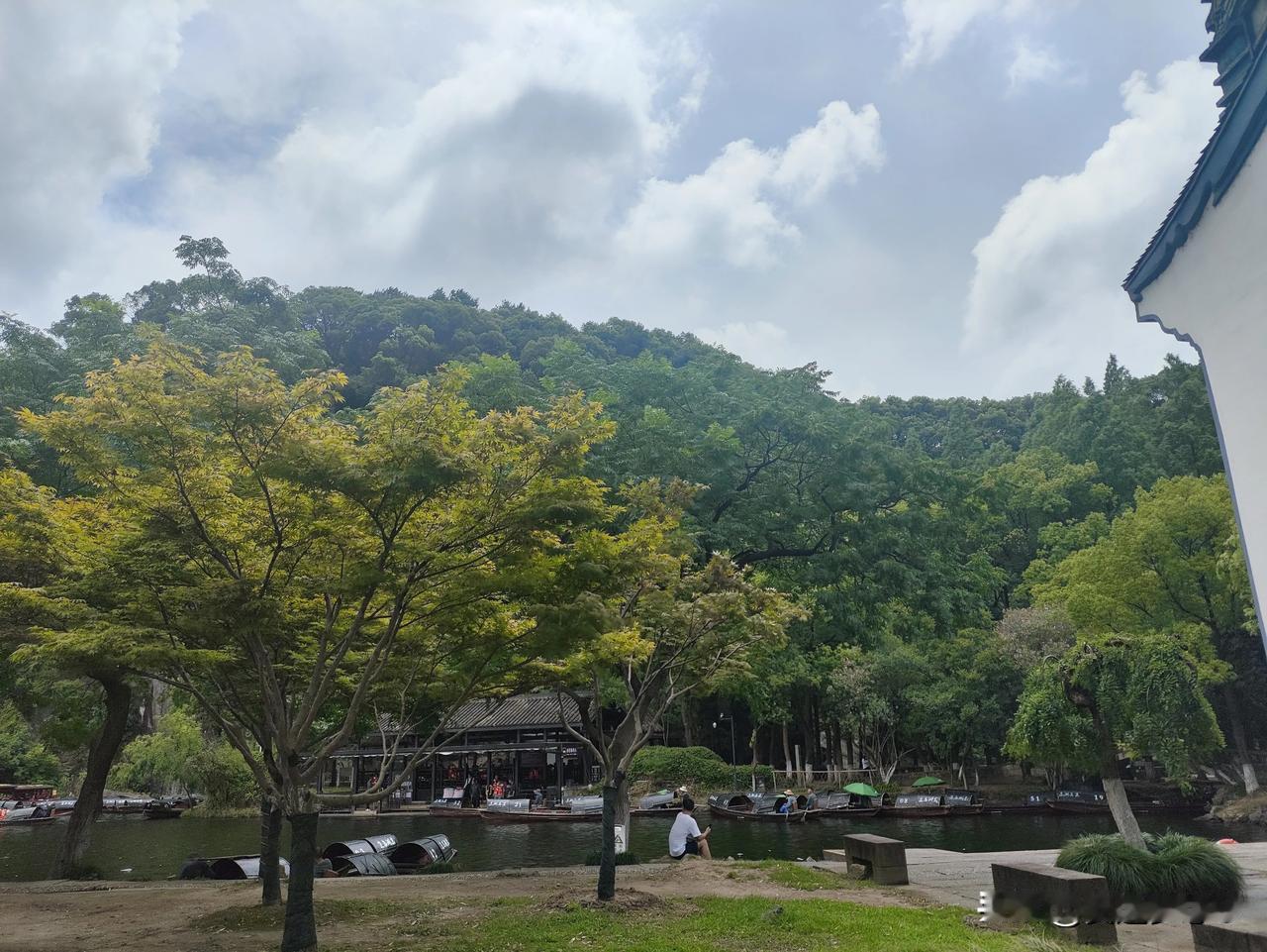 第一次
听说
有西湖
居然有东湖