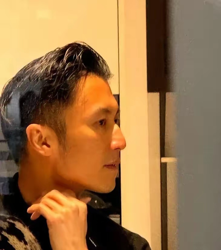 扯淡。别信什么骨相天选。谢霆锋那张脸，跟护肤品半毛钱关系没有。我扒了他近三年所有