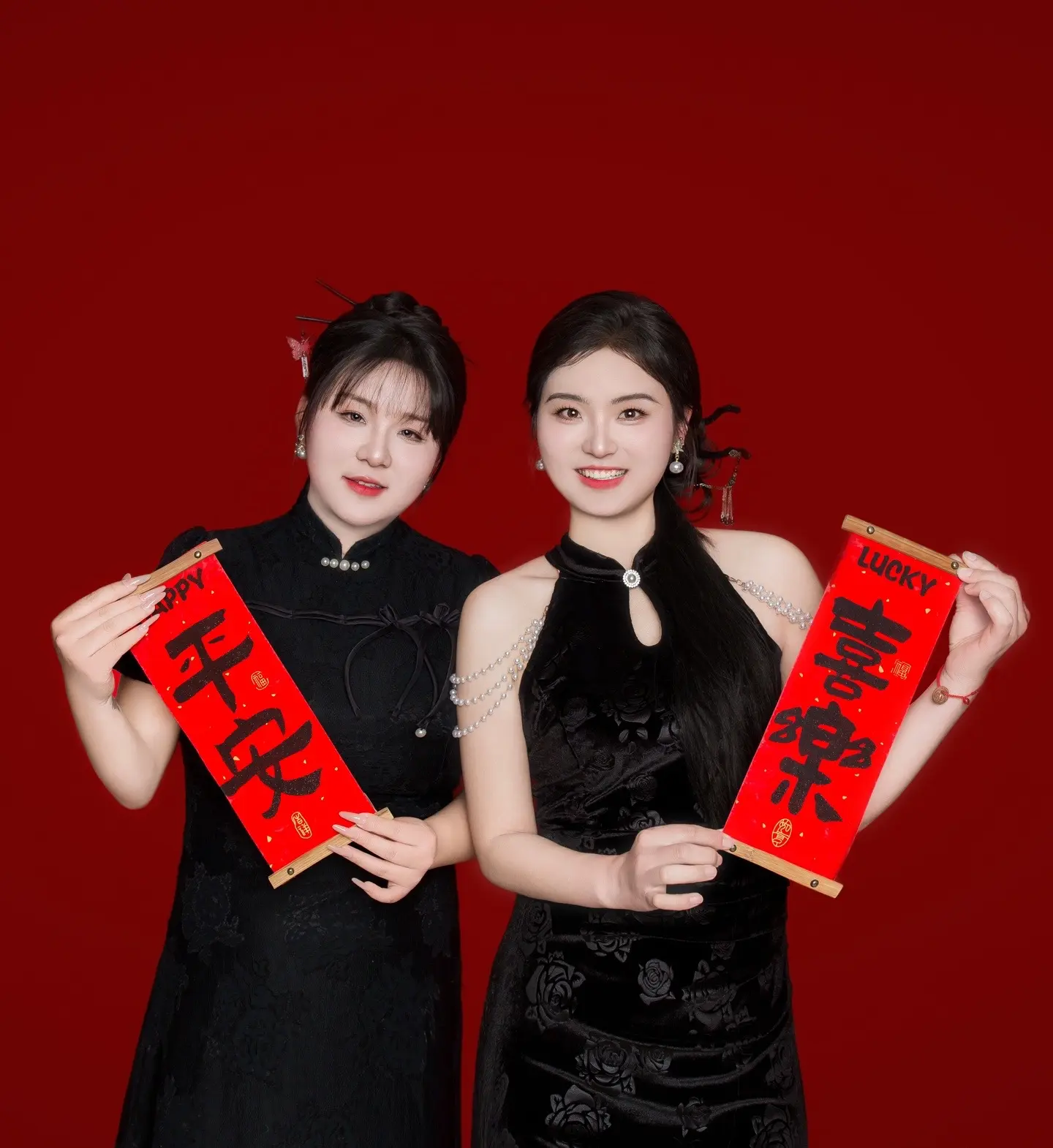 🌷▸ 我們倆 一方红底 写下岁岁年年ᥫᩣᩚ