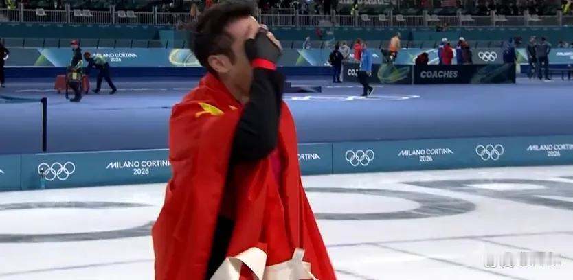 四年了，他把金牌屏保变成了现实！

说实话，看到他在冰场上哭，我也没忍住。北京那