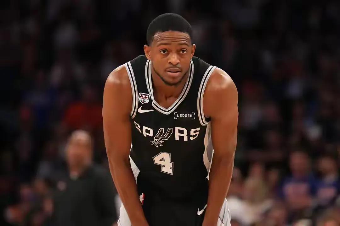 炸锅！29分惊天大逆转！尼克斯上演总决赛历史级翻盘，马刺痛失好局！ 
NBA总决