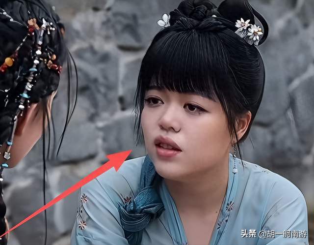 网红厚本进军演艺圈，斜眼香肠嘴大黄牙硬演女主，演技超尬爱卖惨