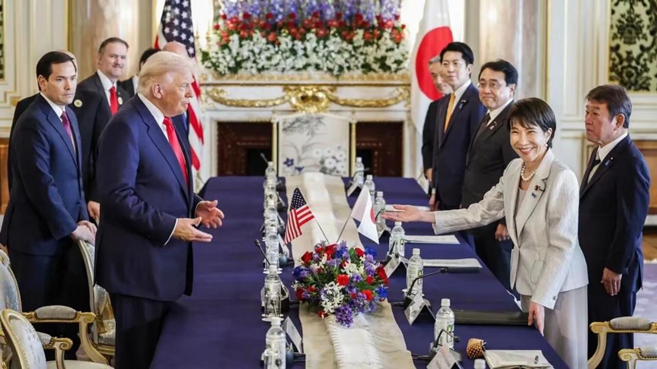 1. 特朗普致电高市早苗 提醒日本涉台言论需先跟美方商量：美方主动与中方通话后，