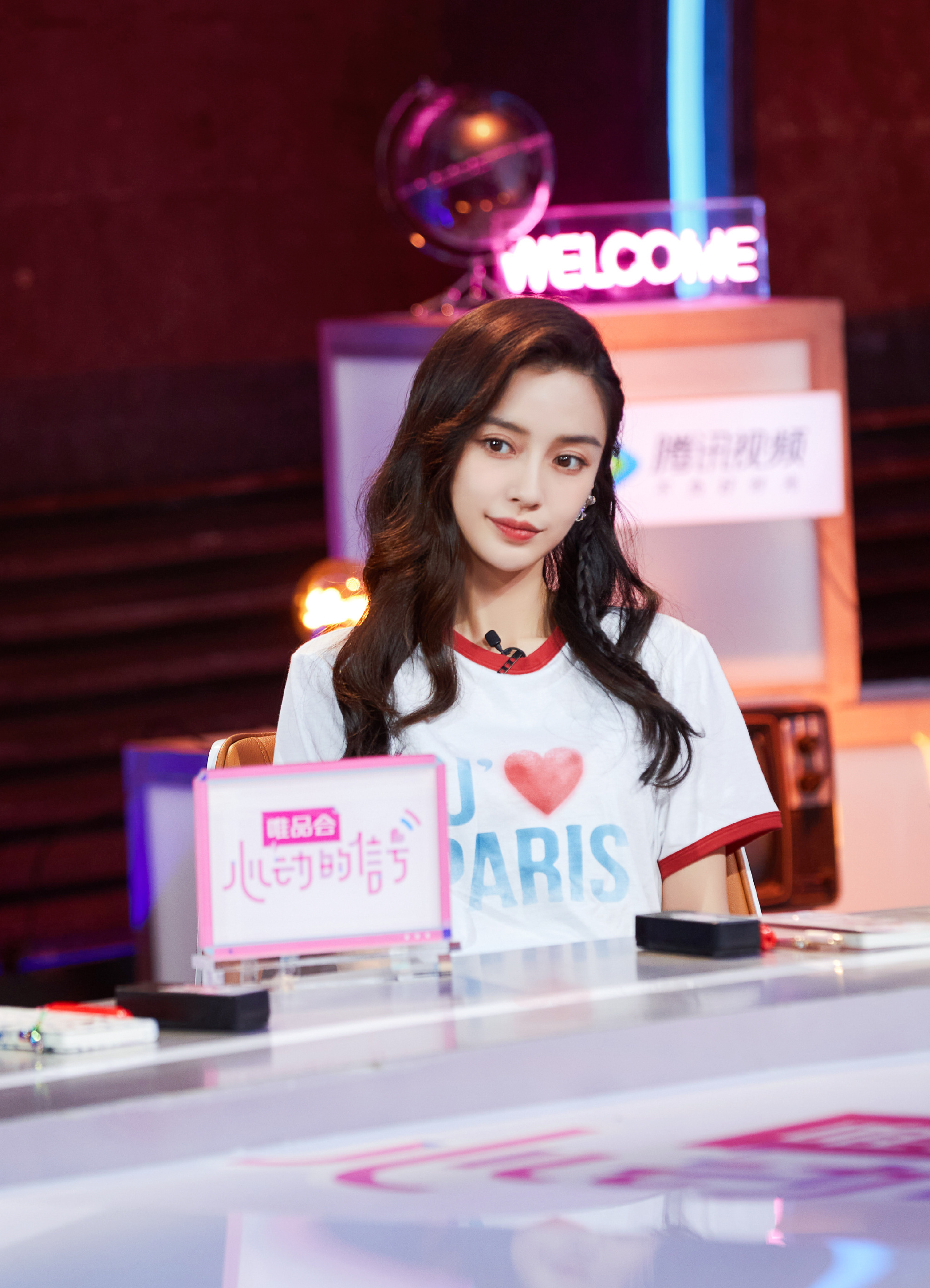 angelababy angelababy 少年迎风踏浪 在雨后拔节生长 以自由