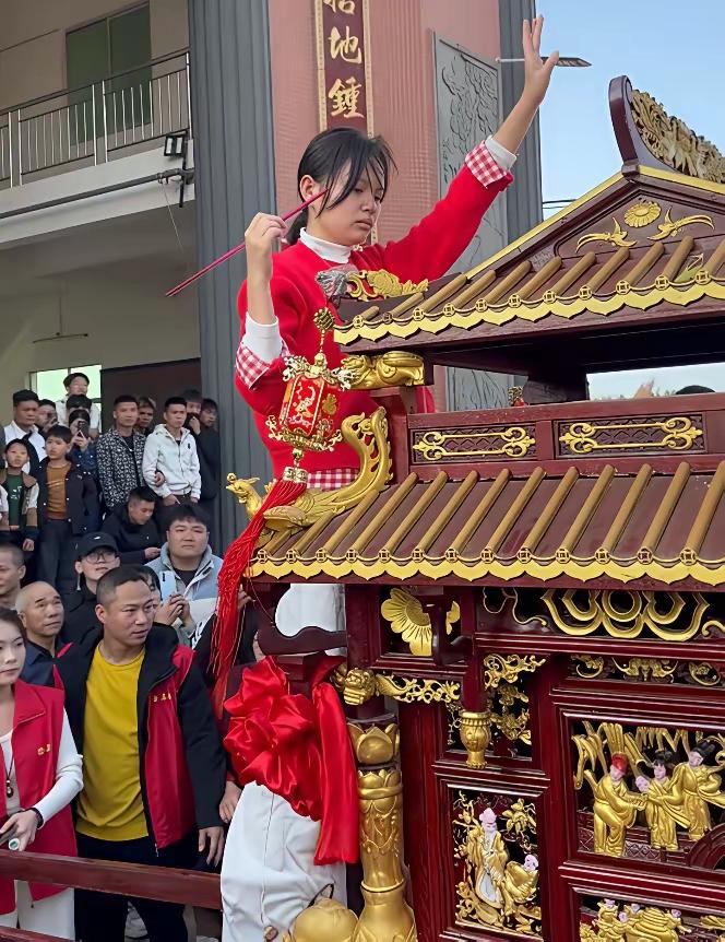 从今往后，湛江拾石村的村民应该不会再敢胡乱破坏规则了吧！有钱，有权，有势的人是不