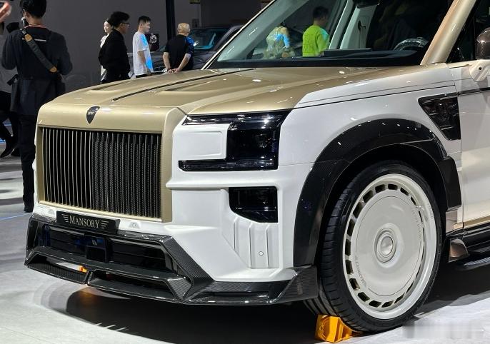 内娱最懂车的人出现了说实话，爱不爱一辆车真是一眼能看出来，就像韩东君，说起自己等