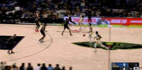 天赋碾压！勇士没一个能对得上锡安！
在今天NBA常规赛勇士对阵鹈鹕的第一节比赛中