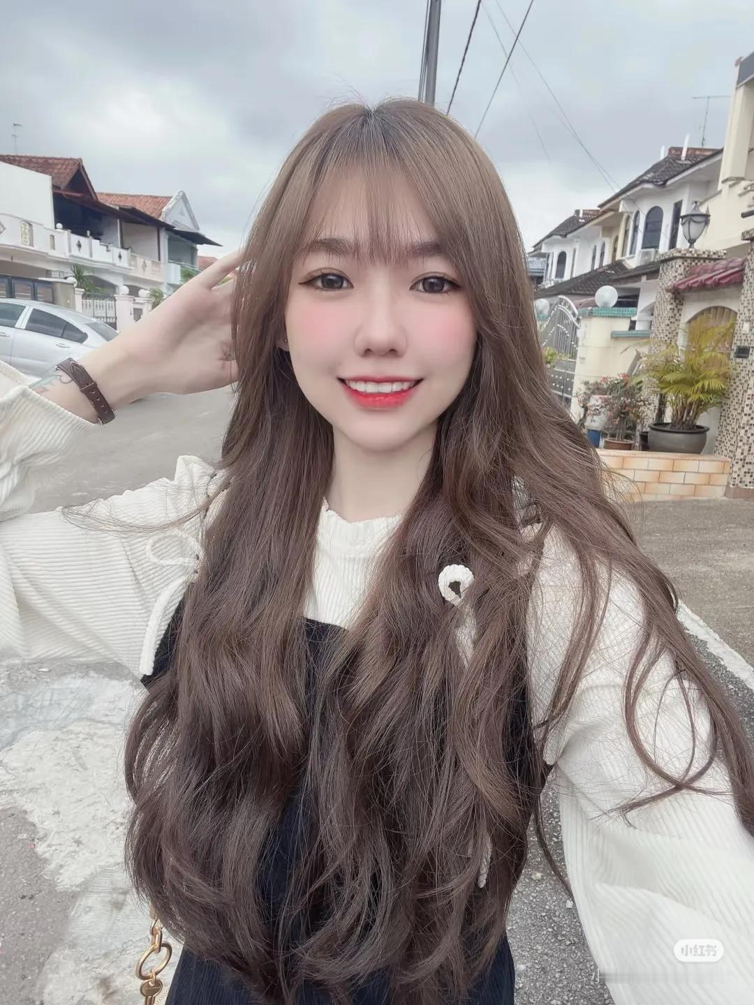 话说大马近几年就推出了许多样靓身材正，气质也相当不错的新晋博主，而宝就是其中之一