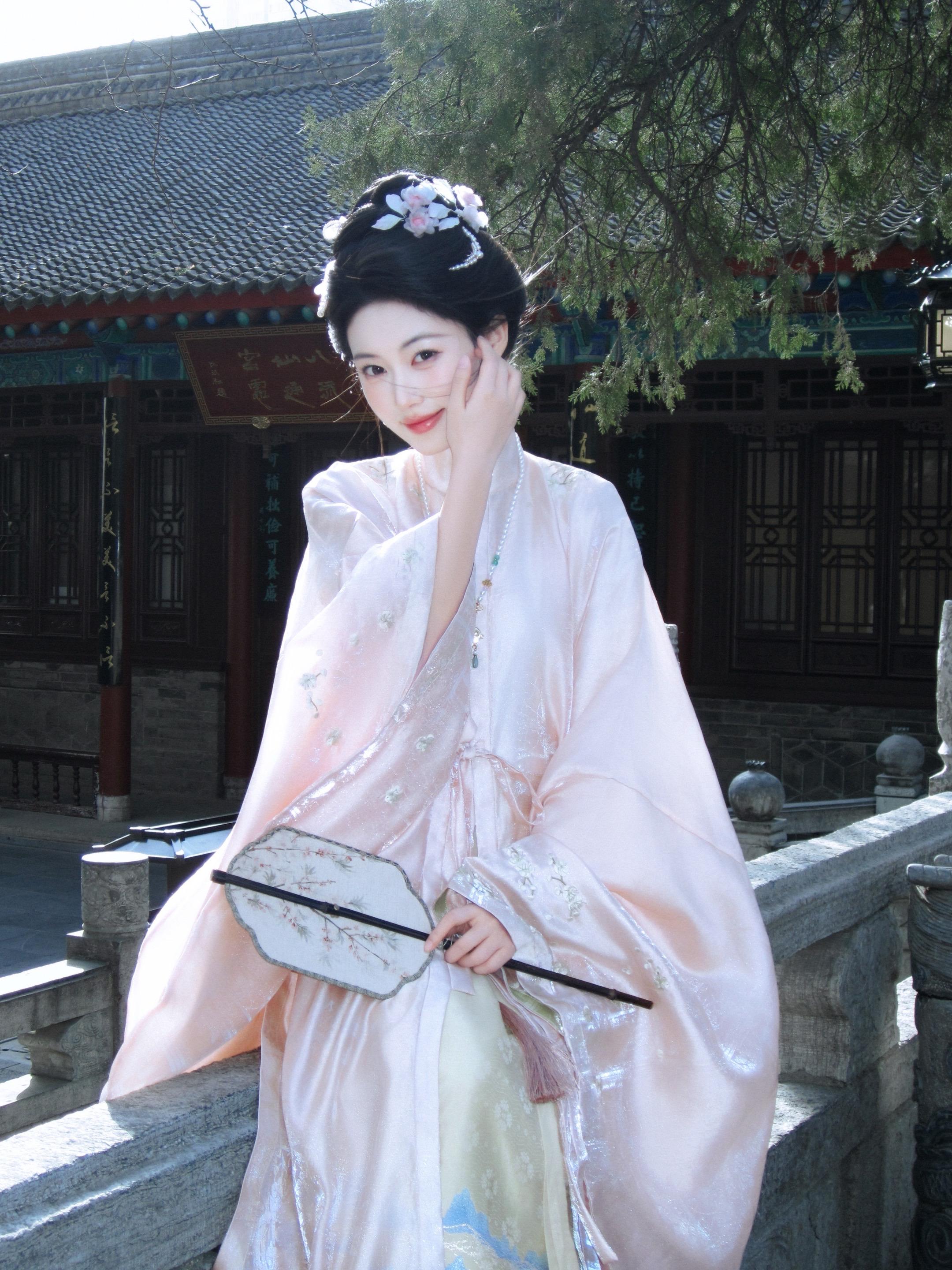 我的生命是一万次春和景明🕊️。