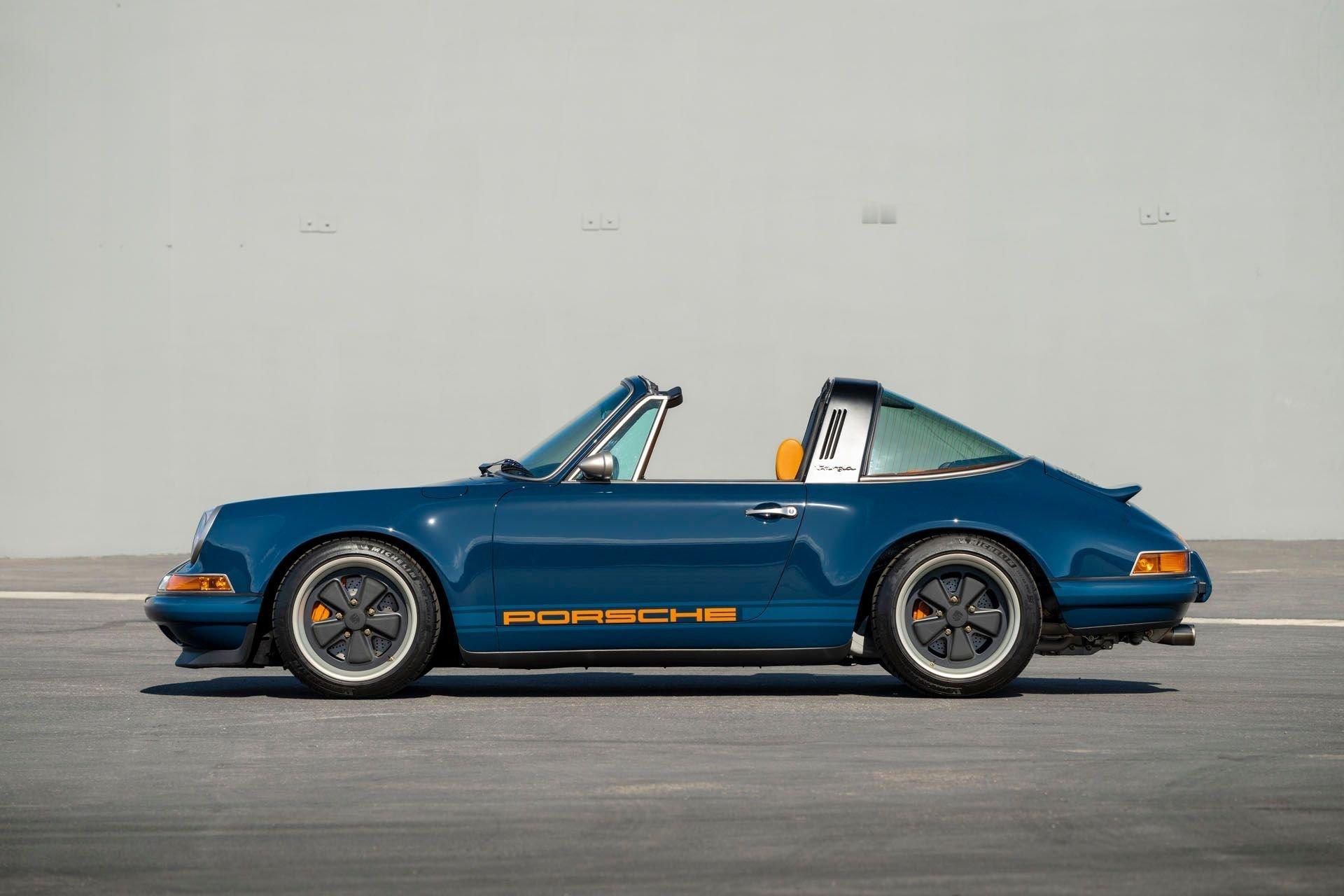 Singer Porsche 911 Carrera 4 Targa “Blue