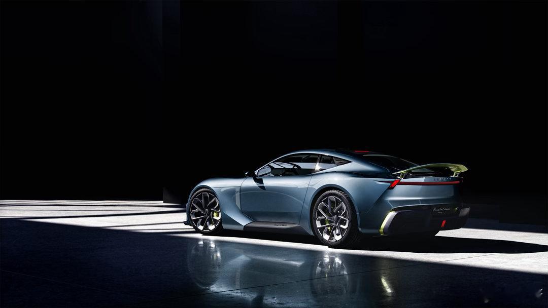 这大轮眉！这个车的屁股太性感了！看起来非常接近量产状态，随时能上市即视感弯道之王